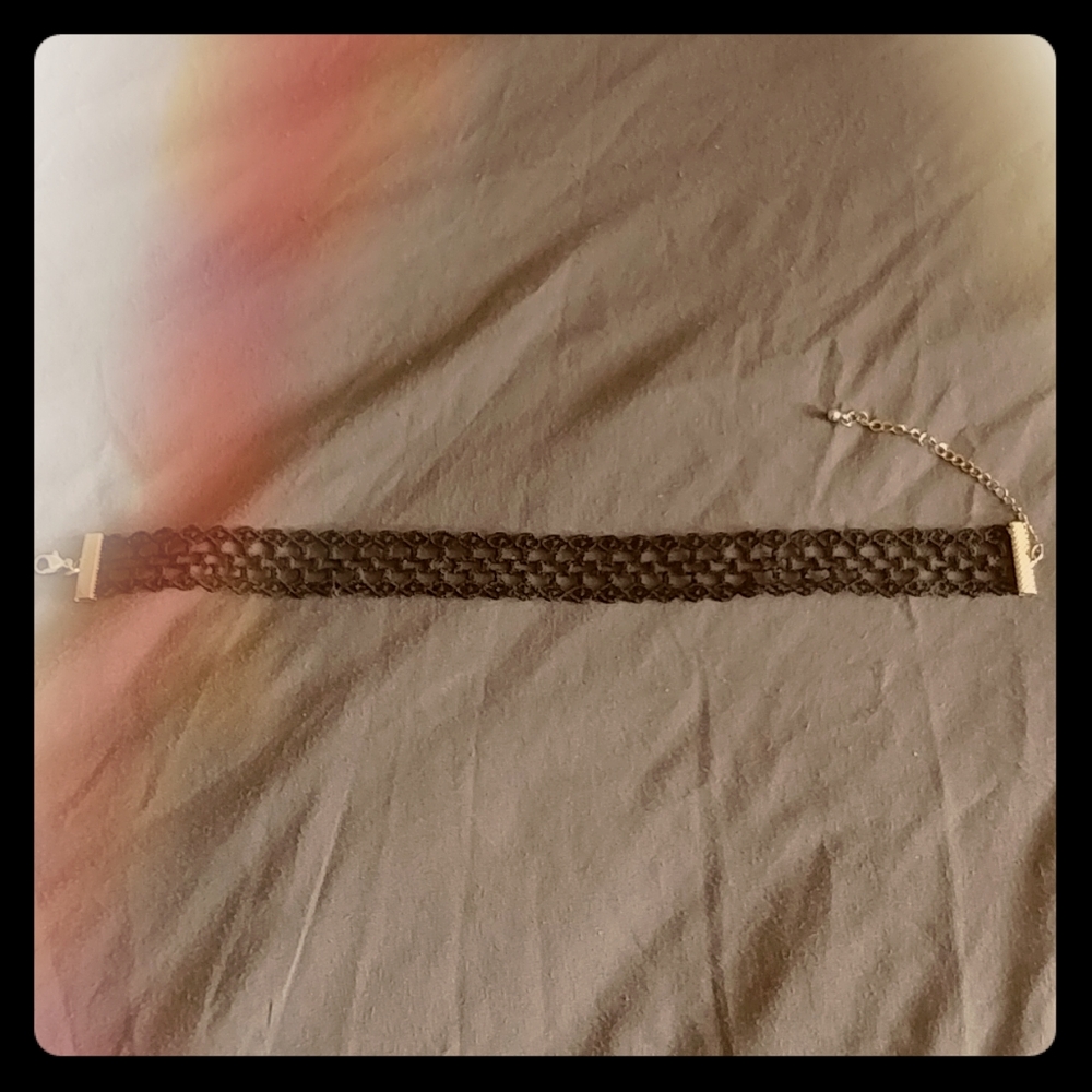 Used Forever 21 Laced Choker
